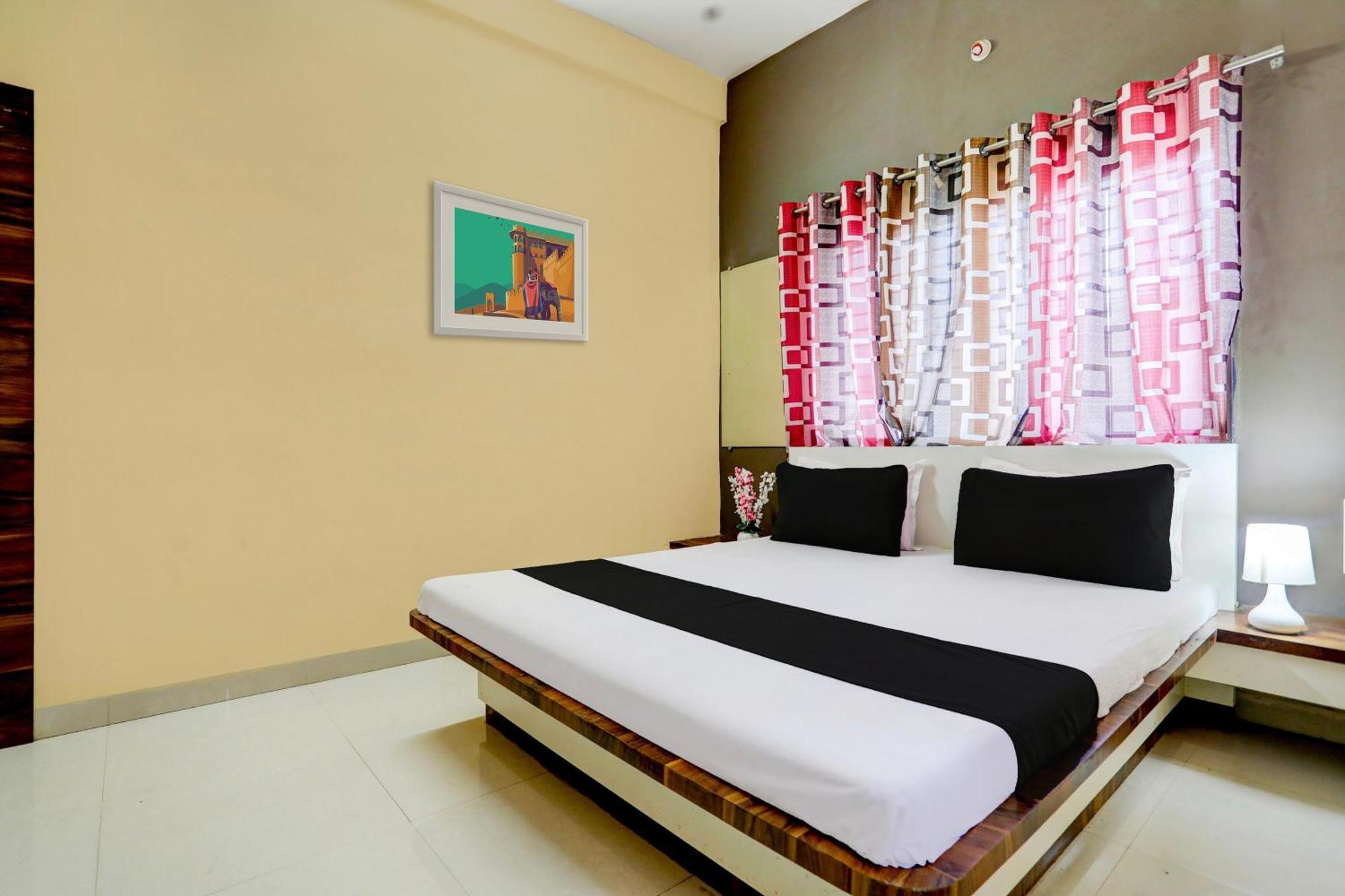 Hotel O Patil Residency Lodging Shahada Exteriör bild