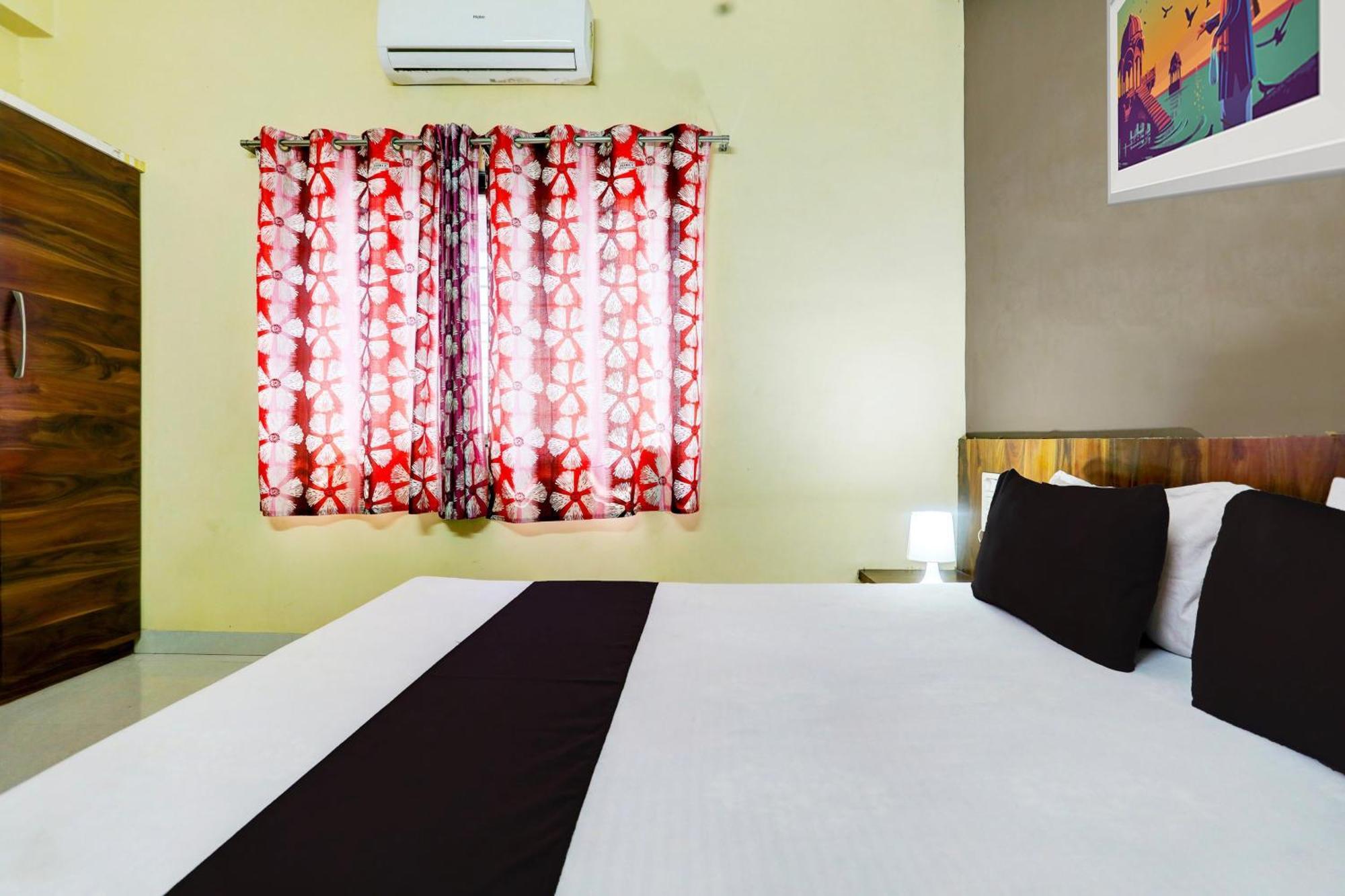 Hotel O Patil Residency Lodging Shahada Exteriör bild